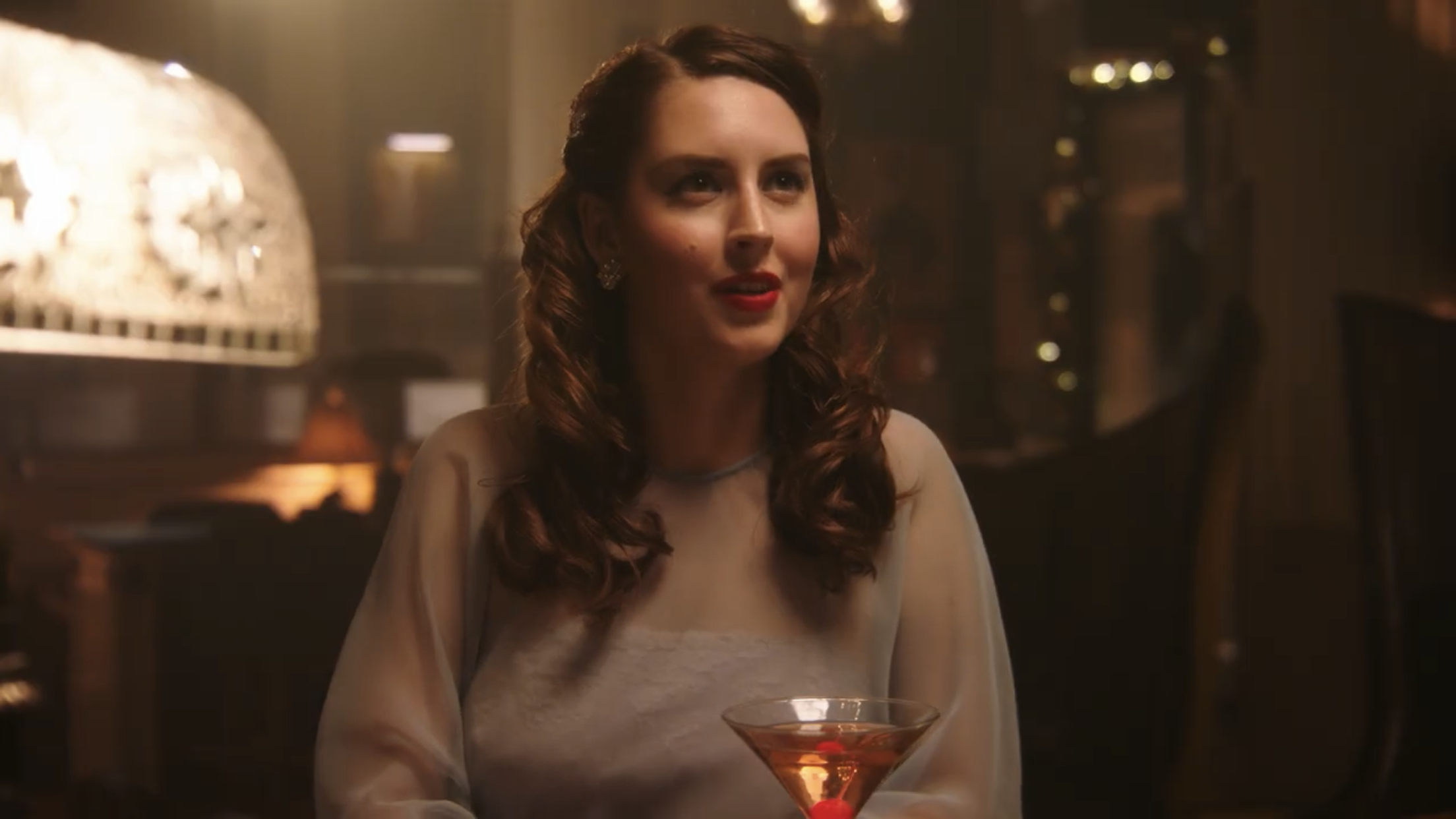 Emily Brinks as Elizabeth in "Frankie's"